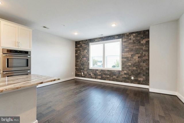 44750 TIVERTON SQ, Ashburn, VA 20147