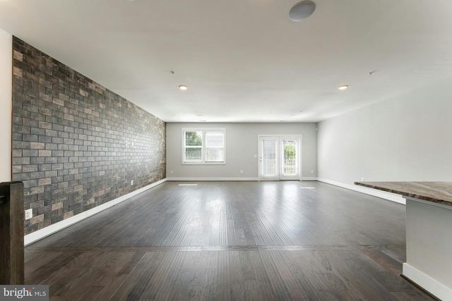 44750 TIVERTON SQ, Ashburn, VA 20147