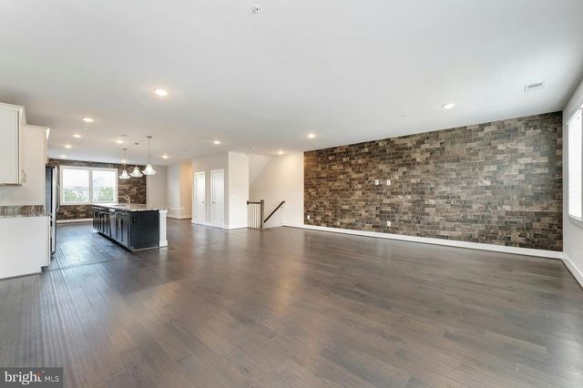 44750 TIVERTON SQ, Ashburn, VA 20147