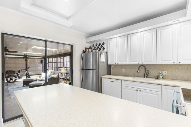 5674 SE Riverboat Drive 131, Stuart, FL 34997