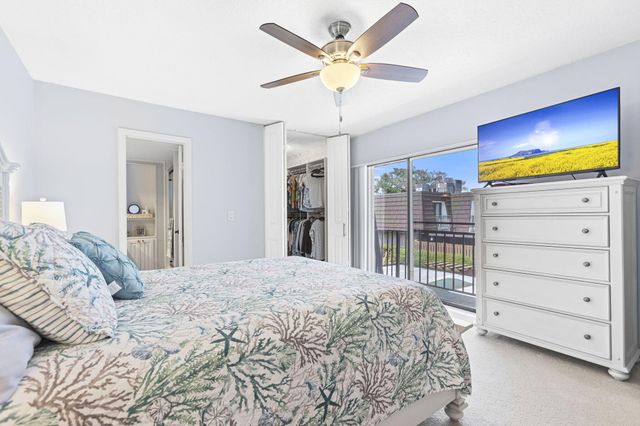 5674 SE Riverboat Drive 131, Stuart, FL 34997