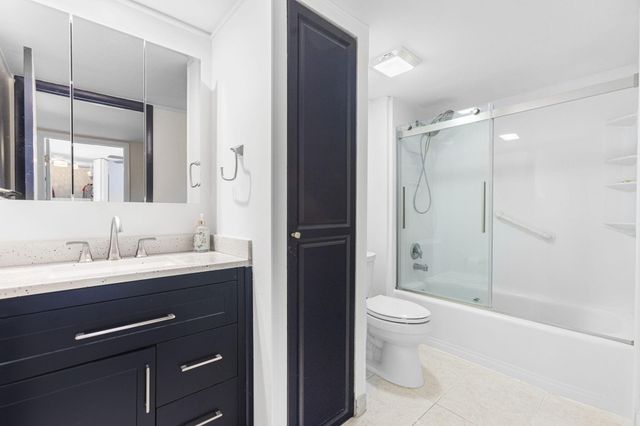 5674 SE Riverboat Drive 131, Stuart, FL 34997