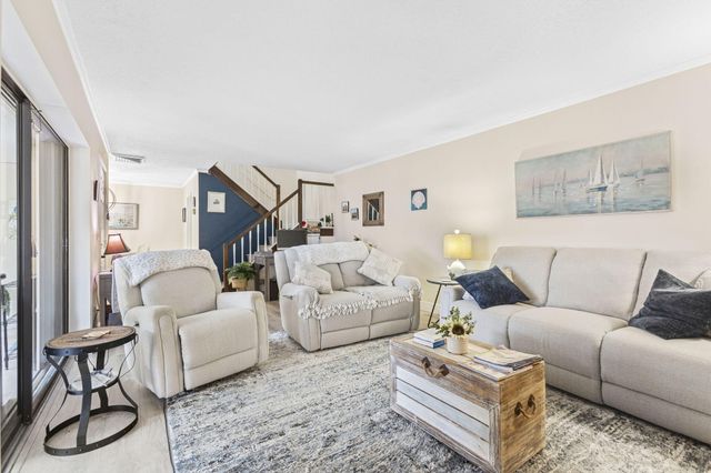 5674 SE Riverboat Drive 131, Stuart, FL 34997