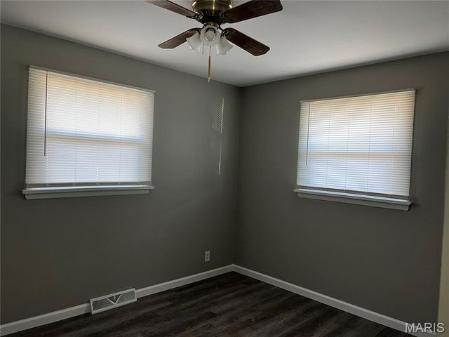 85 Ruth Drive, Florissant, MO 63031