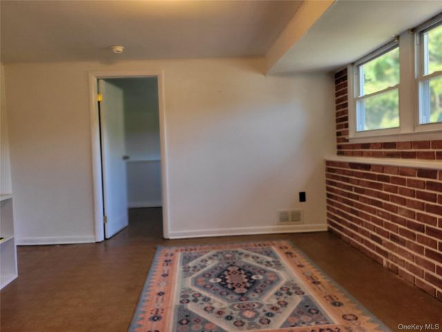 66 Phillips Street, Middletown, NY 10940