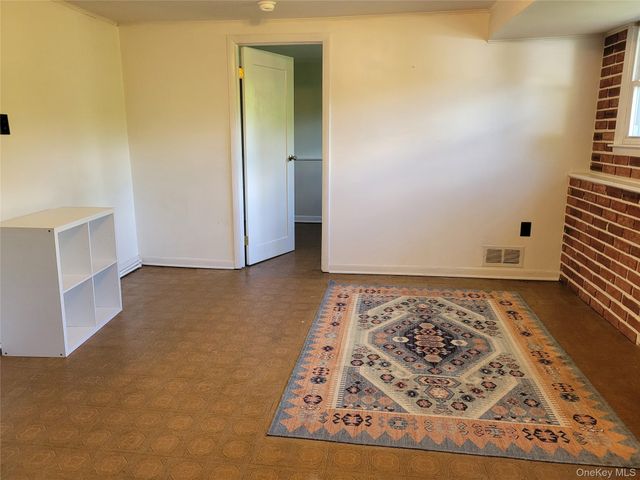 66 Phillips Street, Middletown, NY 10940
