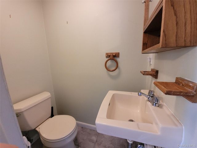 66 Phillips Street, Middletown, NY 10940