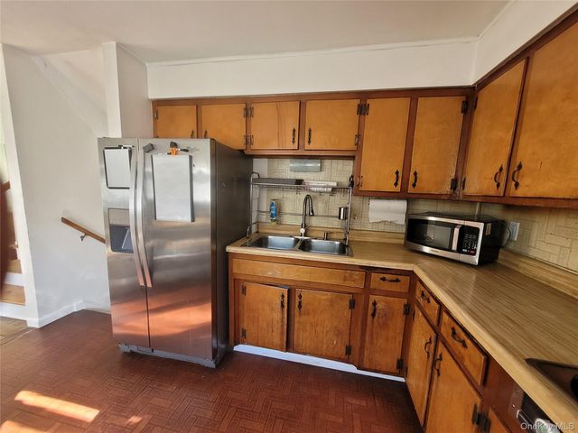66 Phillips Street, Middletown, NY 10940
