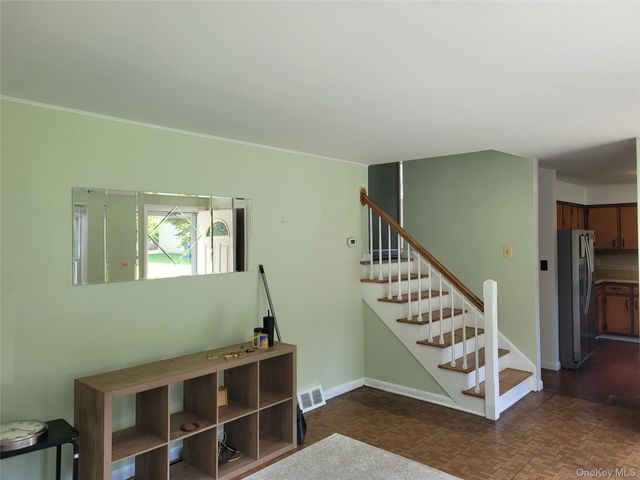 66 Phillips Street, Middletown, NY 10940
