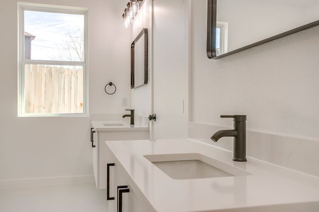 171 Tryall Court, Runaway Bay, TX 76426