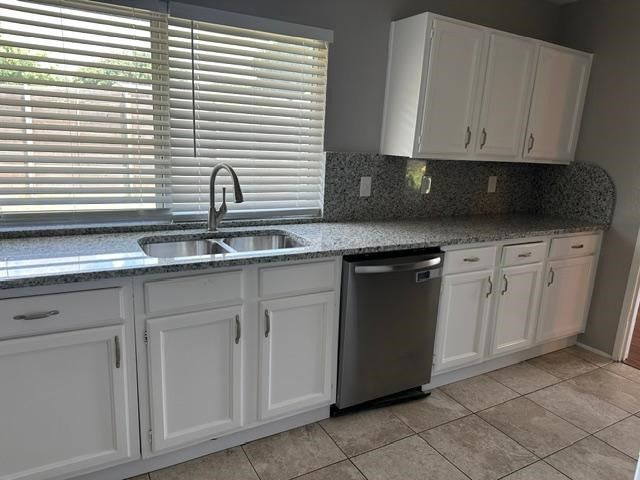 5033 BLUE GLEN Drive, The Colony, TX 75056