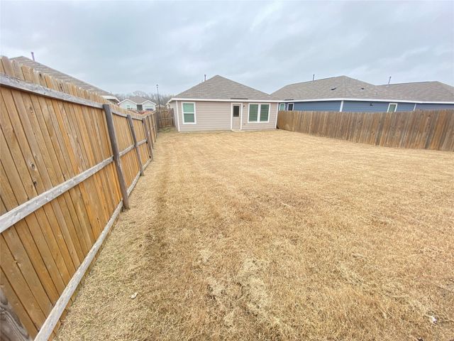 3523 Glover Peak Place, Crandall, TX 75114