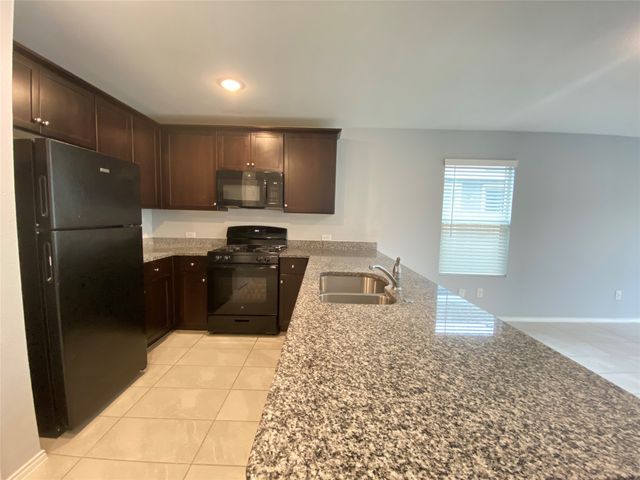 3523 Glover Peak Place, Crandall, TX 75114