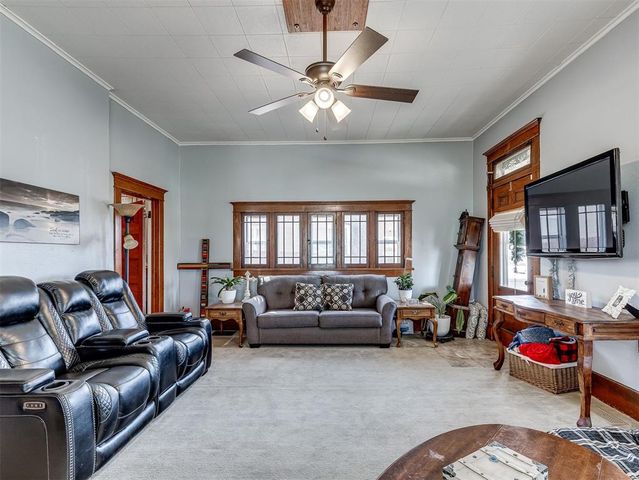 403 S Hoff Avenue, El Reno, OK 73036