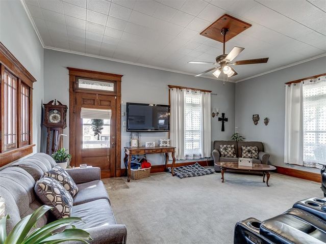 403 S Hoff Avenue, El Reno, OK 73036