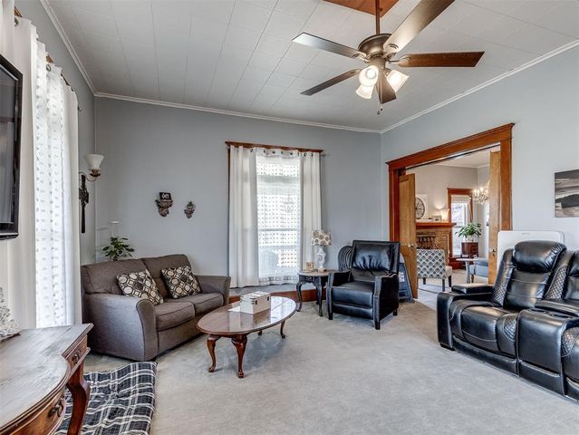 403 S Hoff Avenue, El Reno, OK 73036