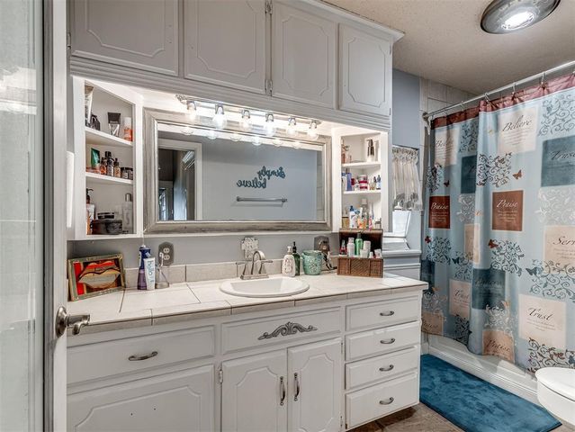 403 S Hoff Avenue, El Reno, OK 73036