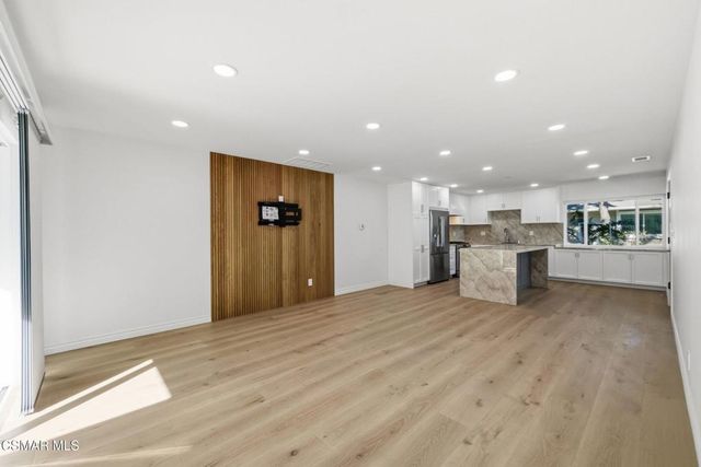 102 W Alta, Port Hueneme, CA 93041