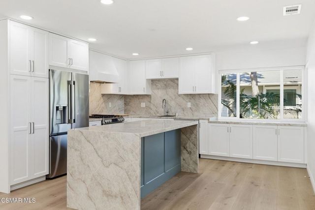 102 W Alta, Port Hueneme, CA 93041