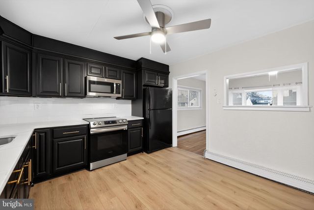 904 ARTHUR AVE, Bristol, PA 19007