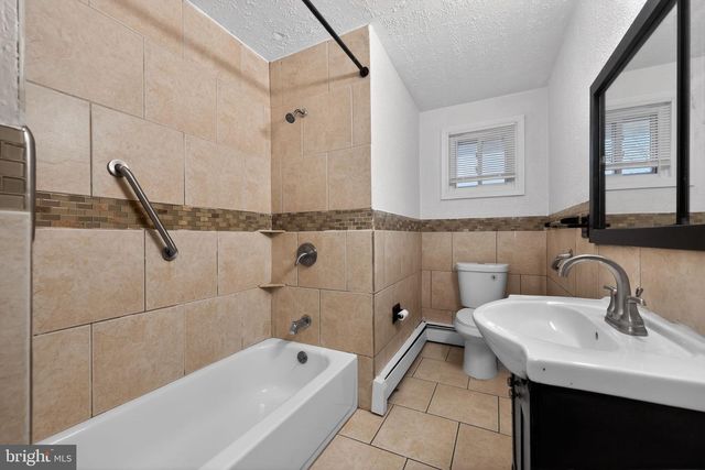 904 ARTHUR AVE, Bristol, PA 19007