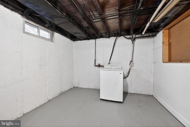 904 ARTHUR AVE, Bristol, PA 19007