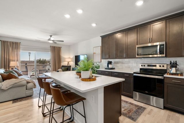 401 Emery Lane 408, Sudbury, MA 01776