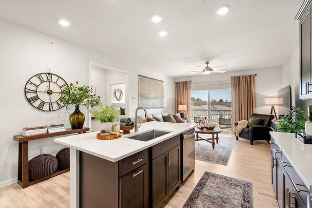 401 Emery Lane 408, Sudbury, MA 01776