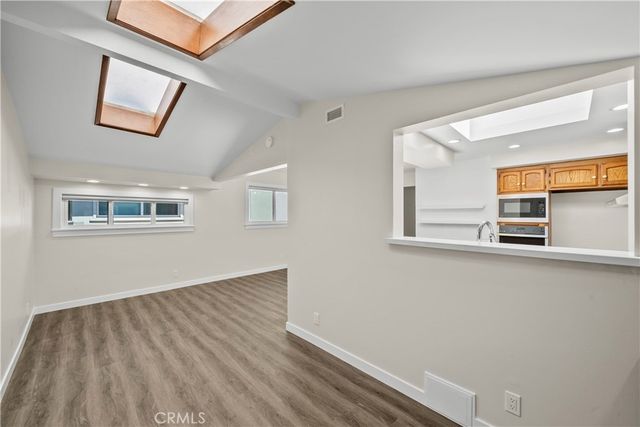 18644 Liggett Street, Northridge, CA 91324