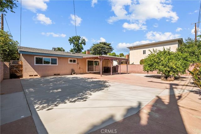 18644 Liggett Street, Northridge, CA 91324