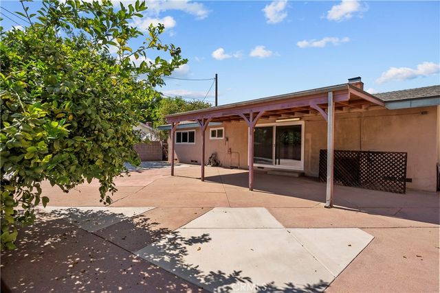 18644 Liggett Street, Northridge, CA 91324