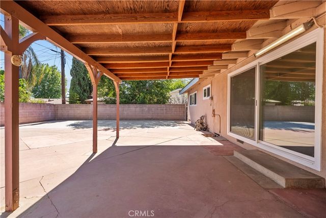 18644 Liggett Street, Northridge, CA 91324