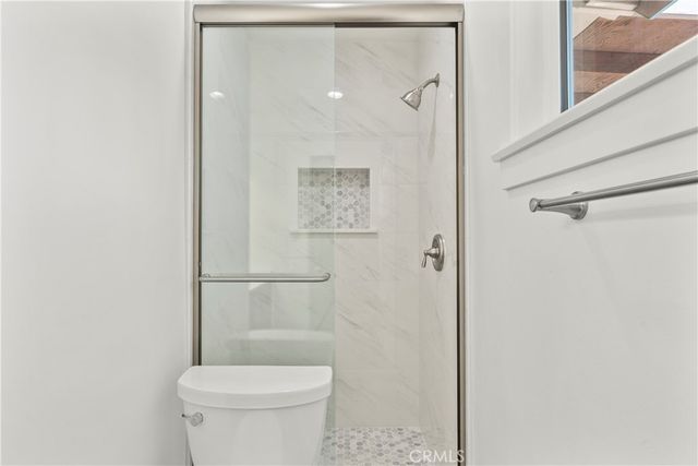 18644 Liggett Street, Northridge, CA 91324