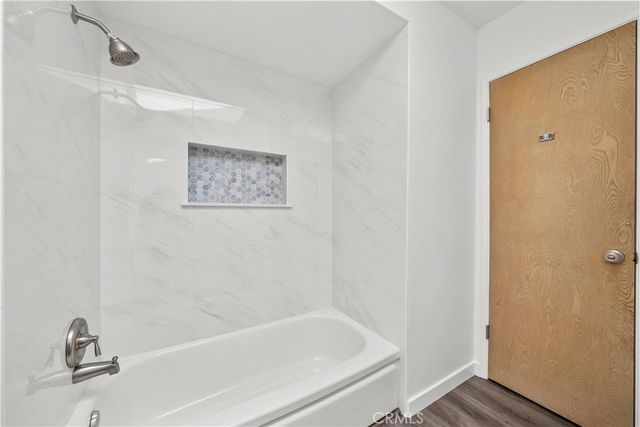18644 Liggett Street, Northridge, CA 91324