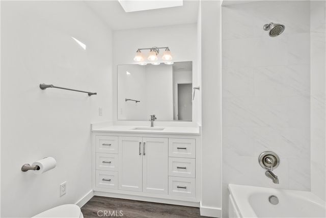 18644 Liggett Street, Northridge, CA 91324