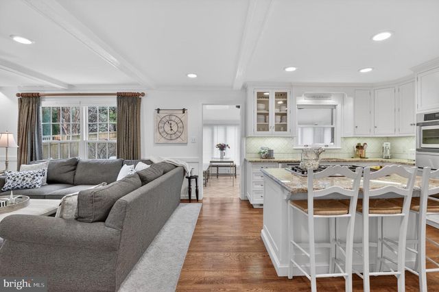 10206 KENSINGTON PKWY, Kensington, MD 20895