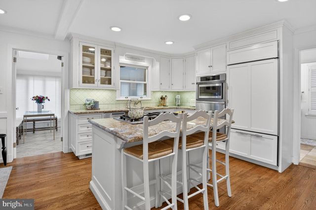 10206 KENSINGTON PKWY, Kensington, MD 20895