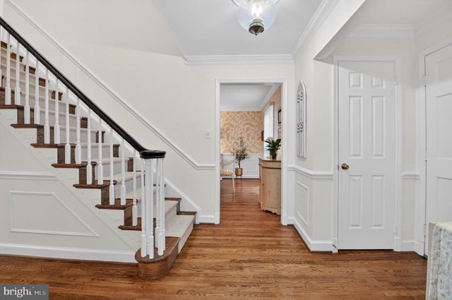 10206 KENSINGTON PKWY, Kensington, MD 20895