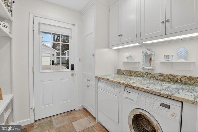 10206 KENSINGTON PKWY, Kensington, MD 20895