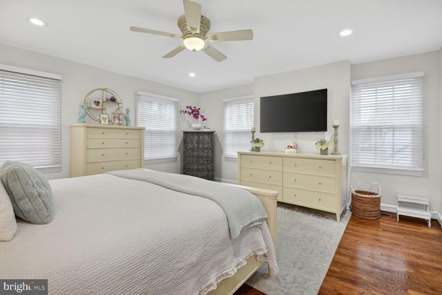 10206 KENSINGTON PKWY, Kensington, MD 20895