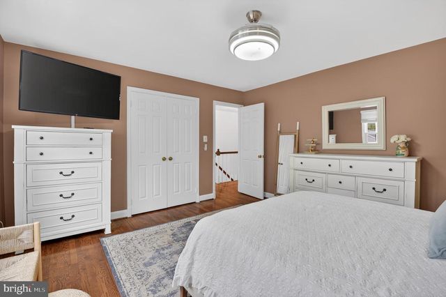 10206 KENSINGTON PKWY, Kensington, MD 20895