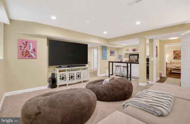 10206 KENSINGTON PKWY, Kensington, MD 20895