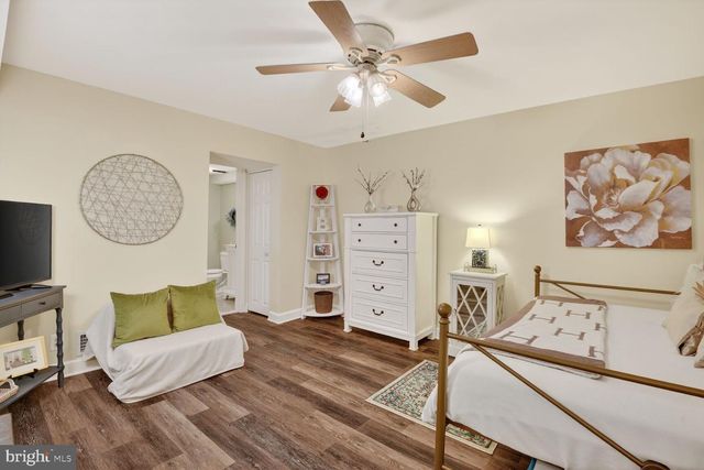 10206 KENSINGTON PKWY, Kensington, MD 20895