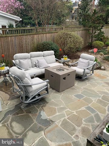 10206 KENSINGTON PKWY, Kensington, MD 20895