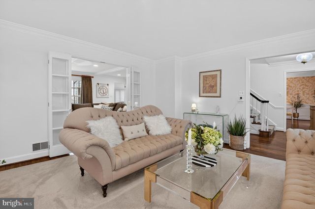 10206 KENSINGTON PKWY, Kensington, MD 20895