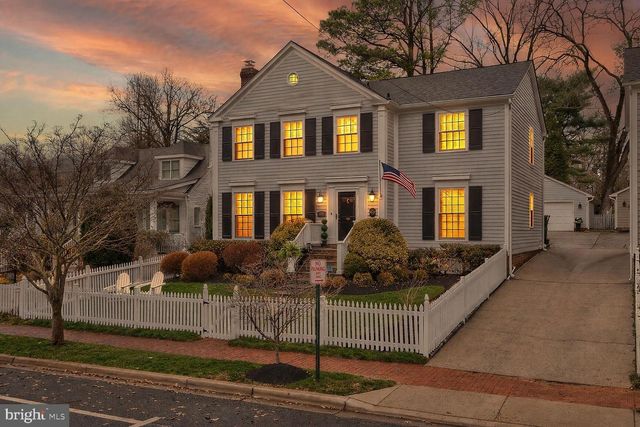 10206 KENSINGTON PKWY, Kensington, MD 20895