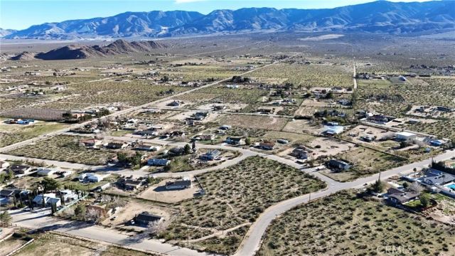 724 Stanley, Lucerne Valley, CA 92356