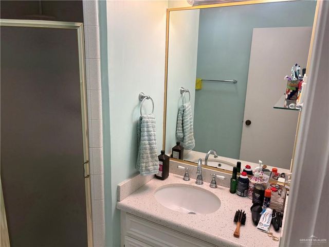 915 Citrus Drive, Alamo, TX 78516