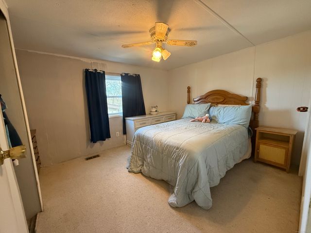 4 Sunshine Terrace, Thompson, CT 06255