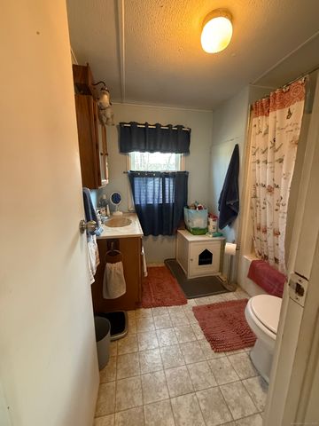 4 Sunshine Terrace, Thompson, CT 06255